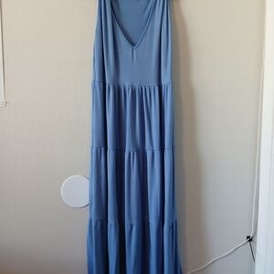 Chic Blue V-Neck Maxi Dress